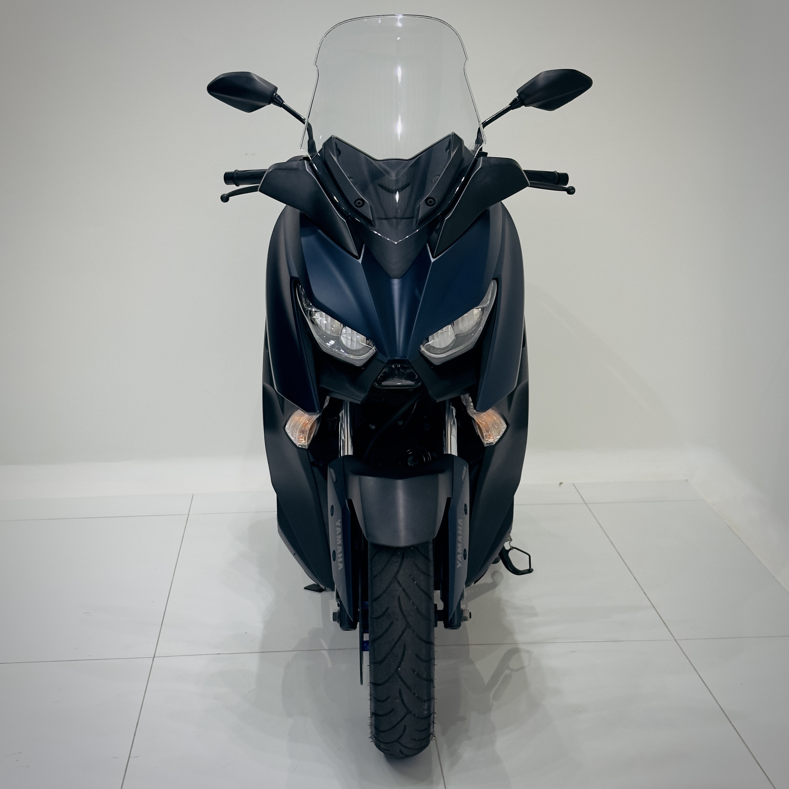 YAMAHA XMAX