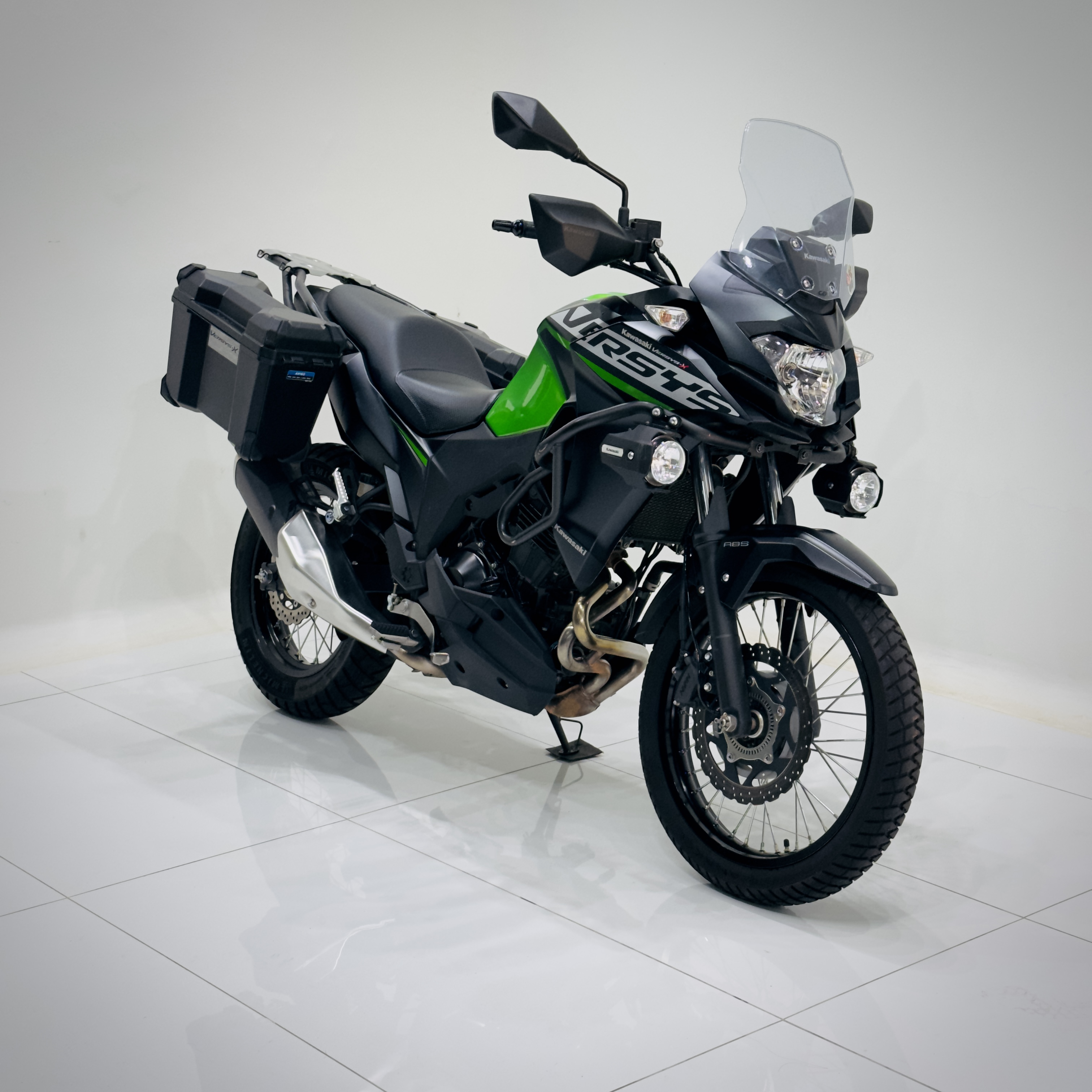 VERSYS X 300 TR 2022 VERDE