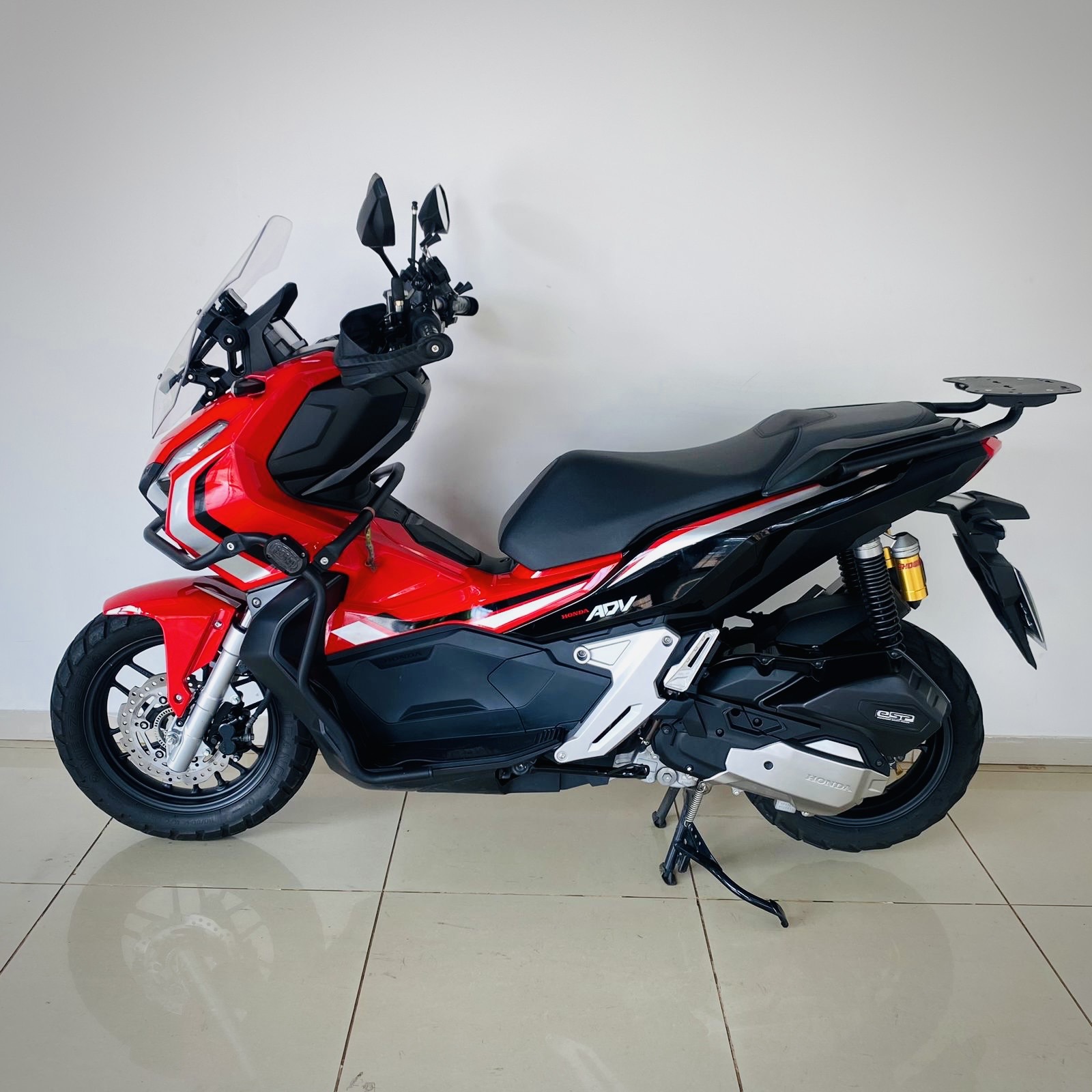 HONDA ADV