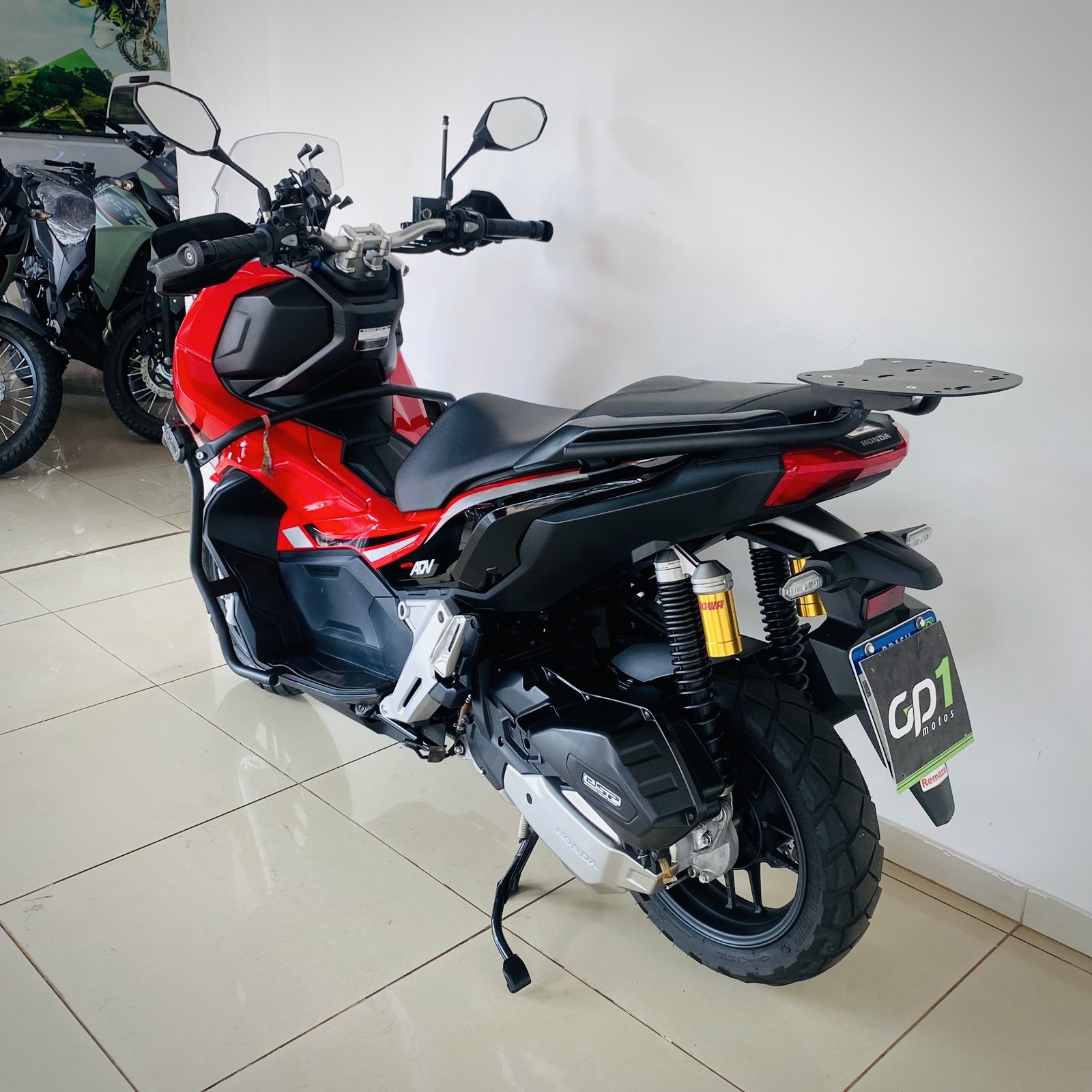 HONDA ADV