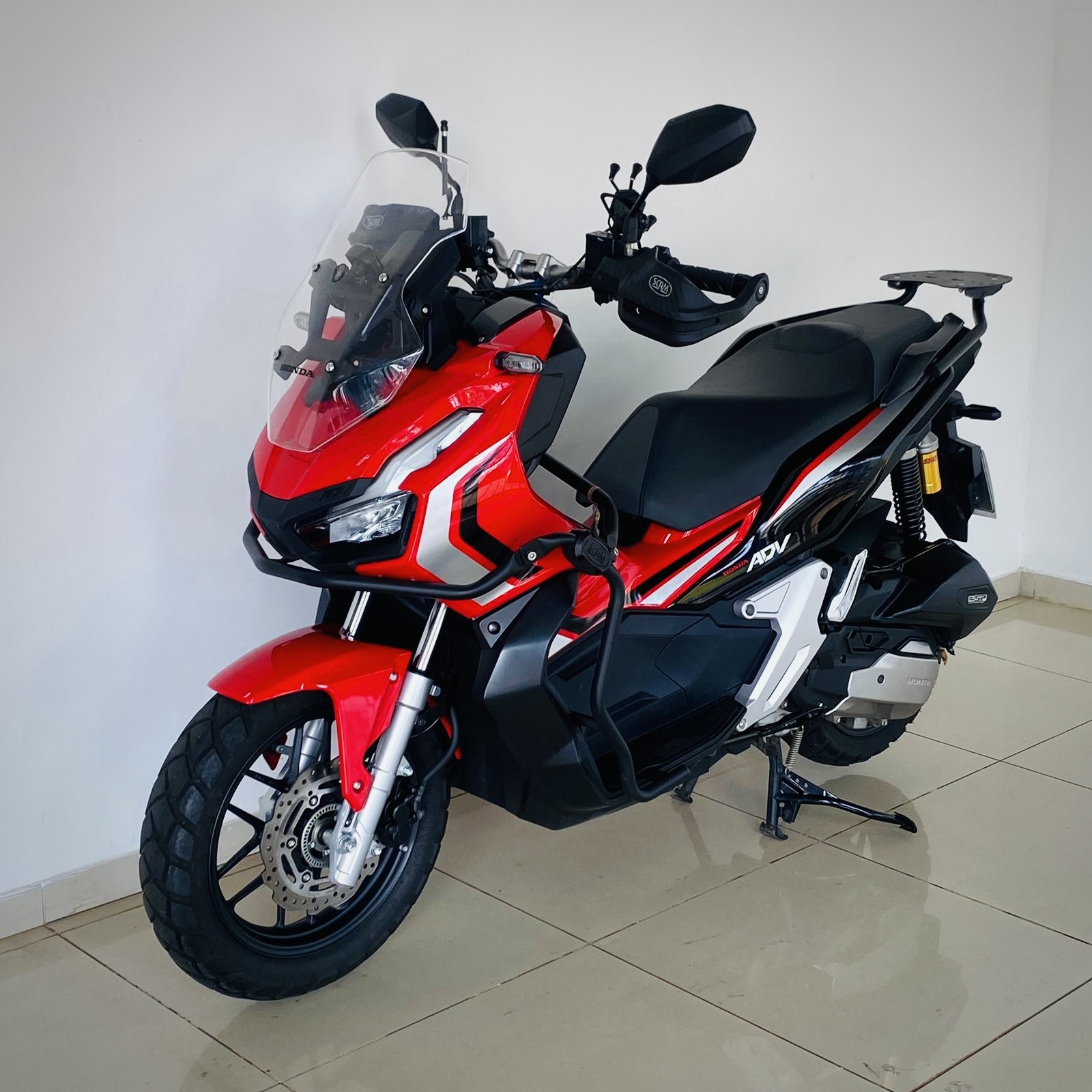 HONDA ADV