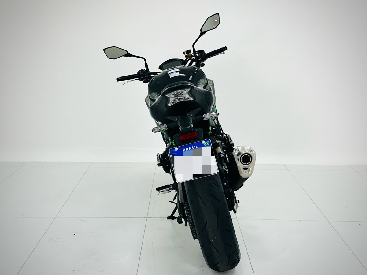 SEMINOVOS KAWASAKI Z900 R EDITION 2025