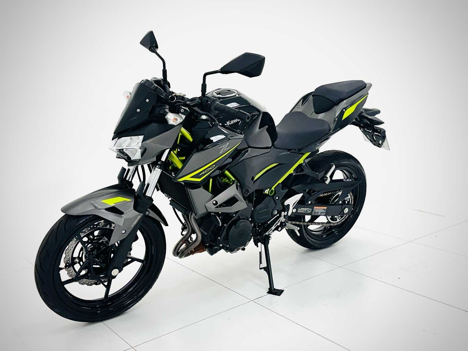 SEMINOVOS Z400 2023