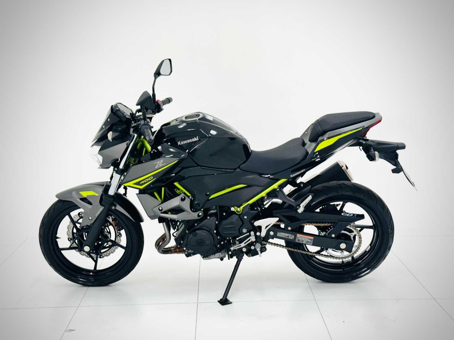 SEMINOVOS Z400 2023